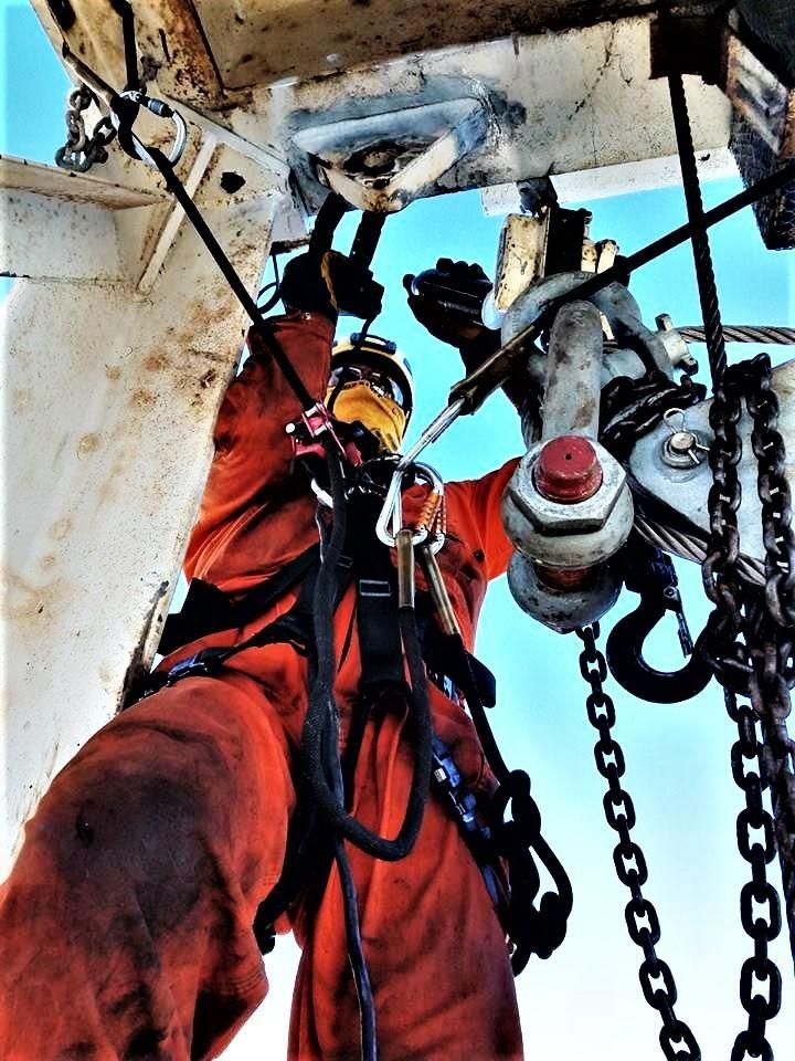 Crosby G-2140 Alloy Bolt Type Anchor Shackle - Image 3