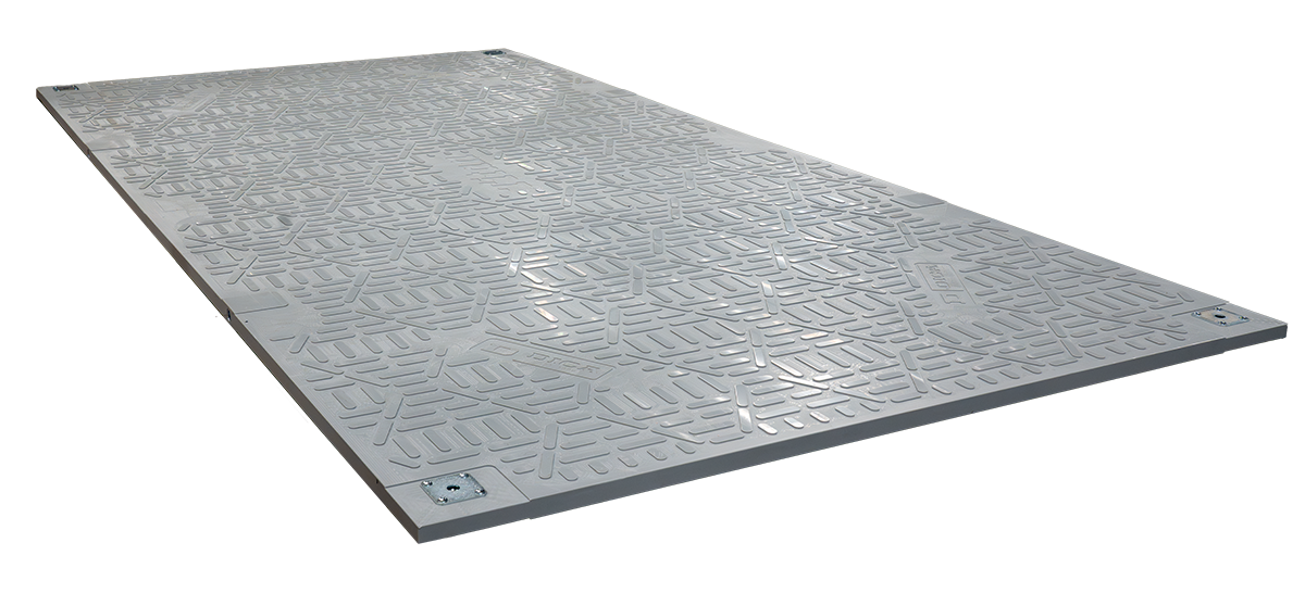 DICA Titan 200-ton heavy-duty HDPE access mat, angled view showing dual-sided tread